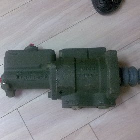 中國常林平地機(jī)使用的液力助推器